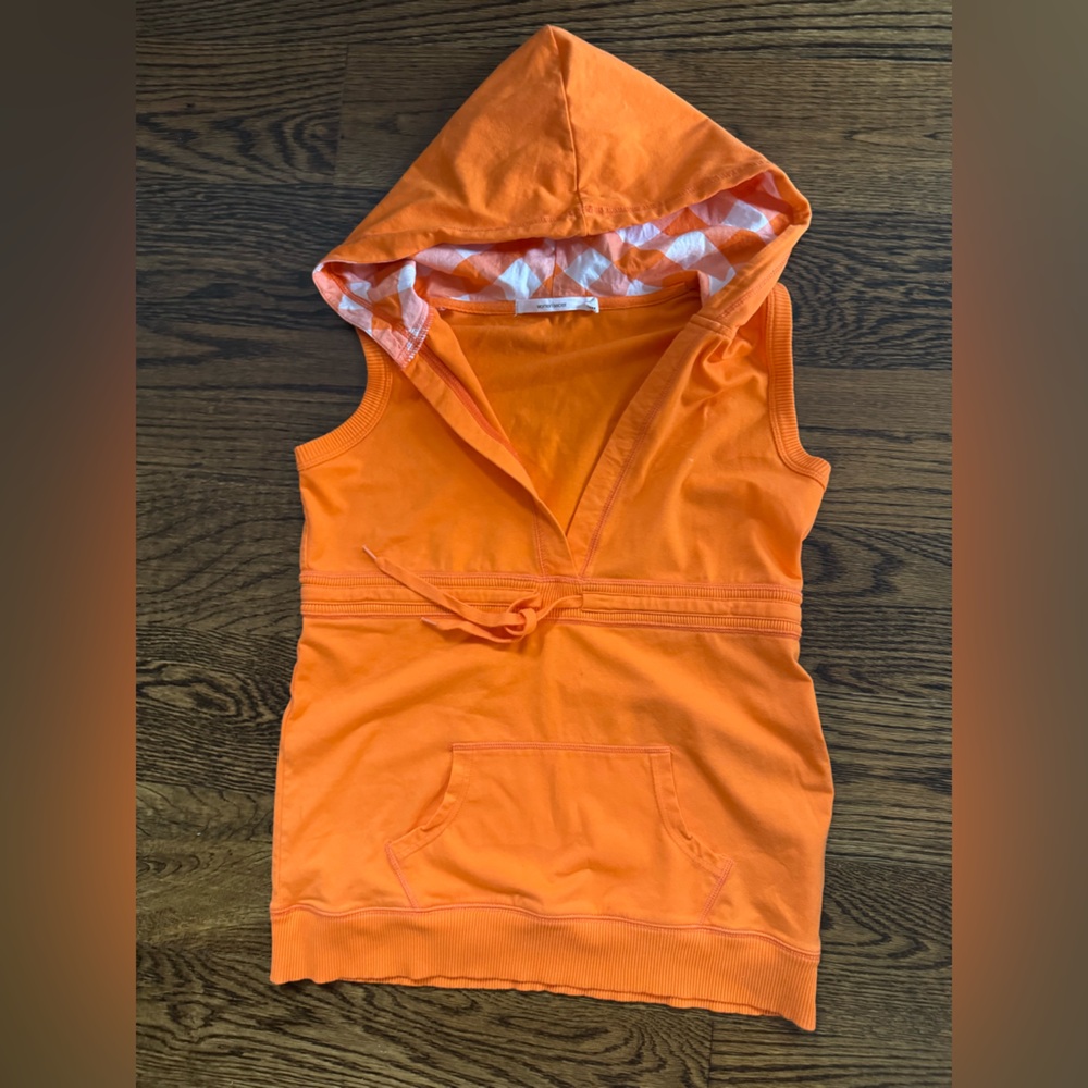 NWT Orange Hooded Sleeveless Top Size M